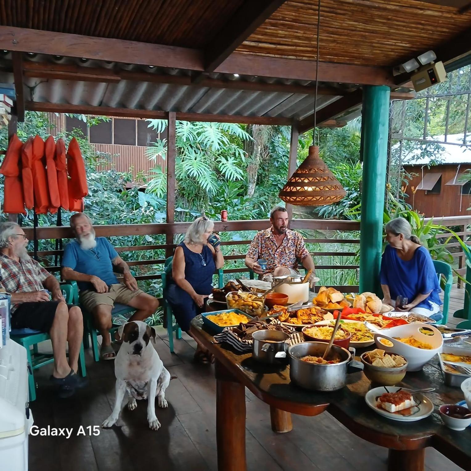 Tortugal Boutique River Lodge Рио-Дульсе Экстерьер фото